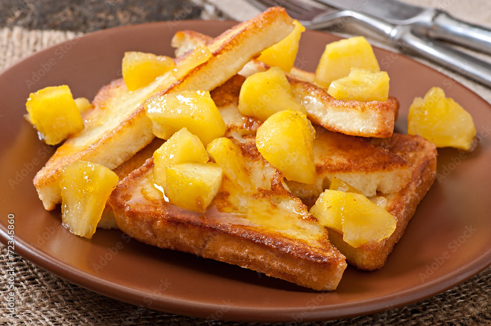 French toast with caramelized apples for breakfast French toast with caramelized apples for breakfast
