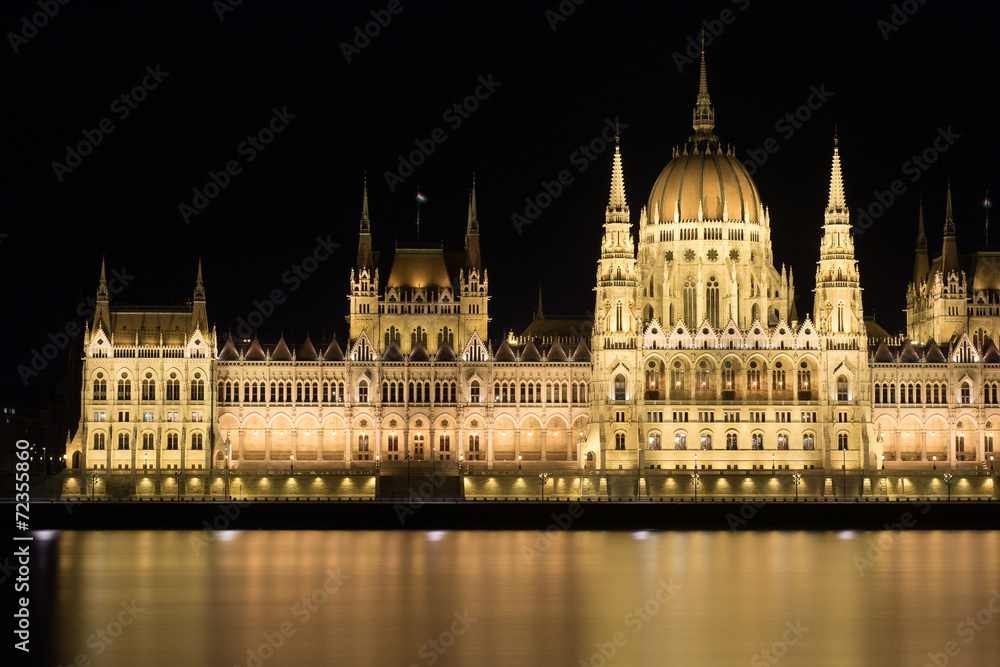Hungarlian Parliament, internet tax and corruption