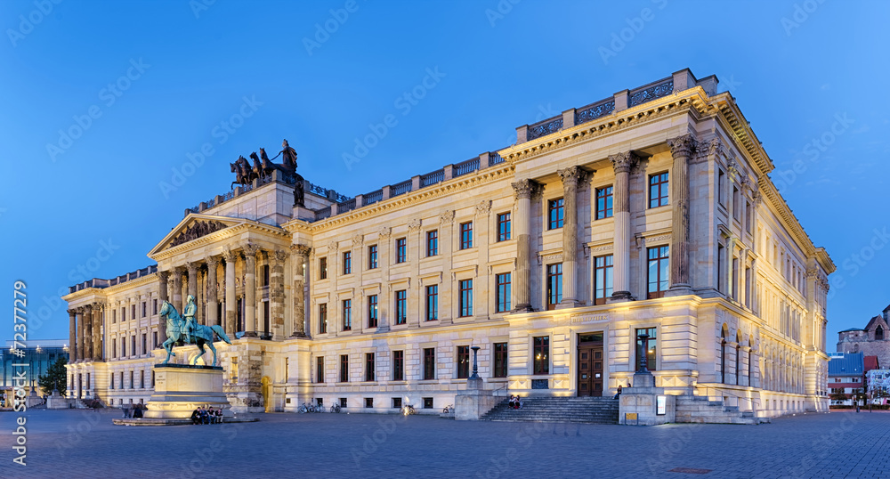 Wunschmotiv: Schloss Braunschweig beleuchtet #72377279