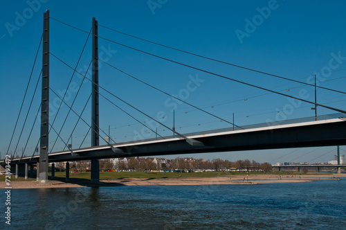 Düsseldorf - Rheinbrücke