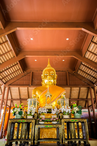 golden buddha statue in temple