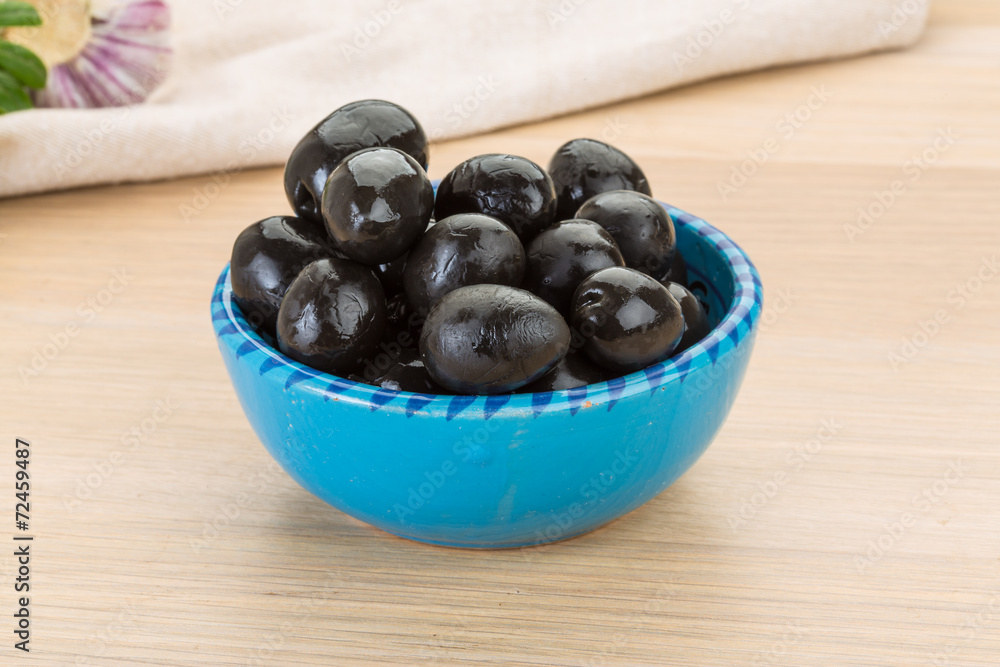 Black olives Black olives