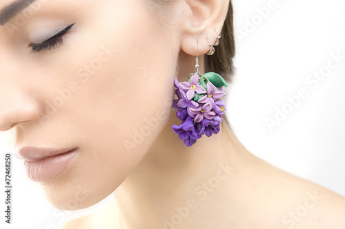 Romantic style: Fashion studio shot of beautiful woman with a fl