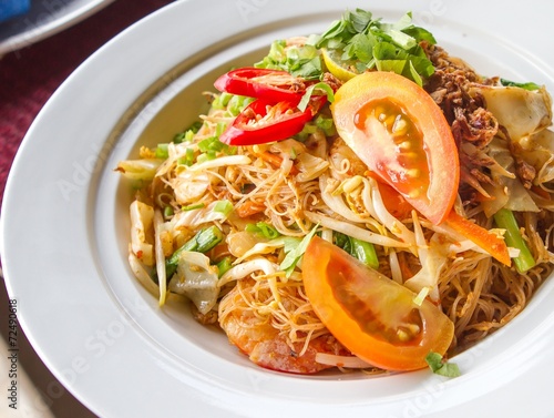 Stir-fry rice noodles