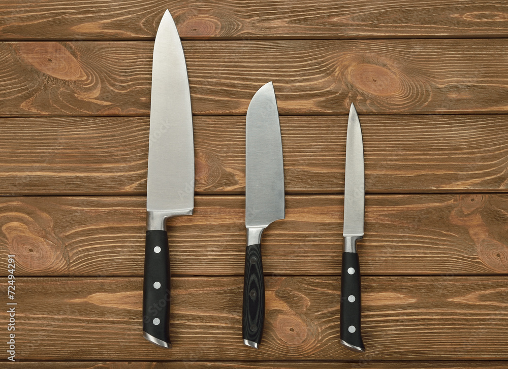 Set of kitchen knives