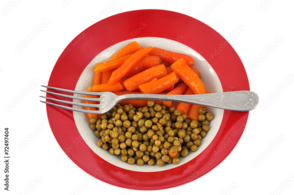 Assiette de carottes et petits pois Assiette de carottes et petits pois