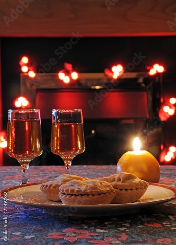 Mince pies and sherry    Arena Photo UK