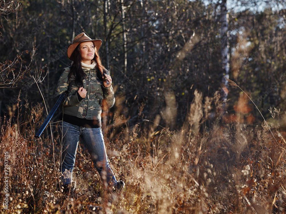 Naklejka premium Female duck hunter