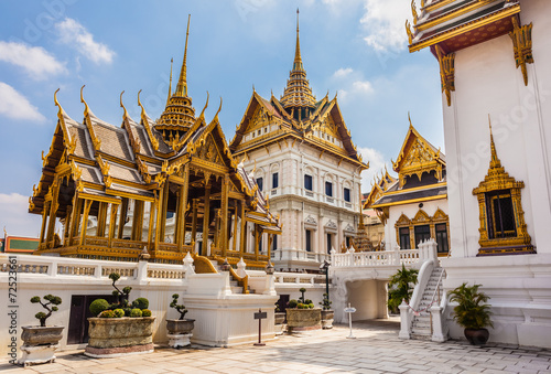 Phra Thinang Dusit Maha Prasat temples photo