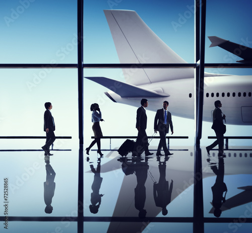 Business People Corporate Travel Airport Concepts