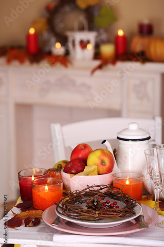 Fototapeta Naklejka Na Ścianę i Meble -  Festive autumn serving table in room