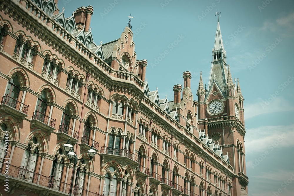 London St Pancras Station - filtered tone, cross processing