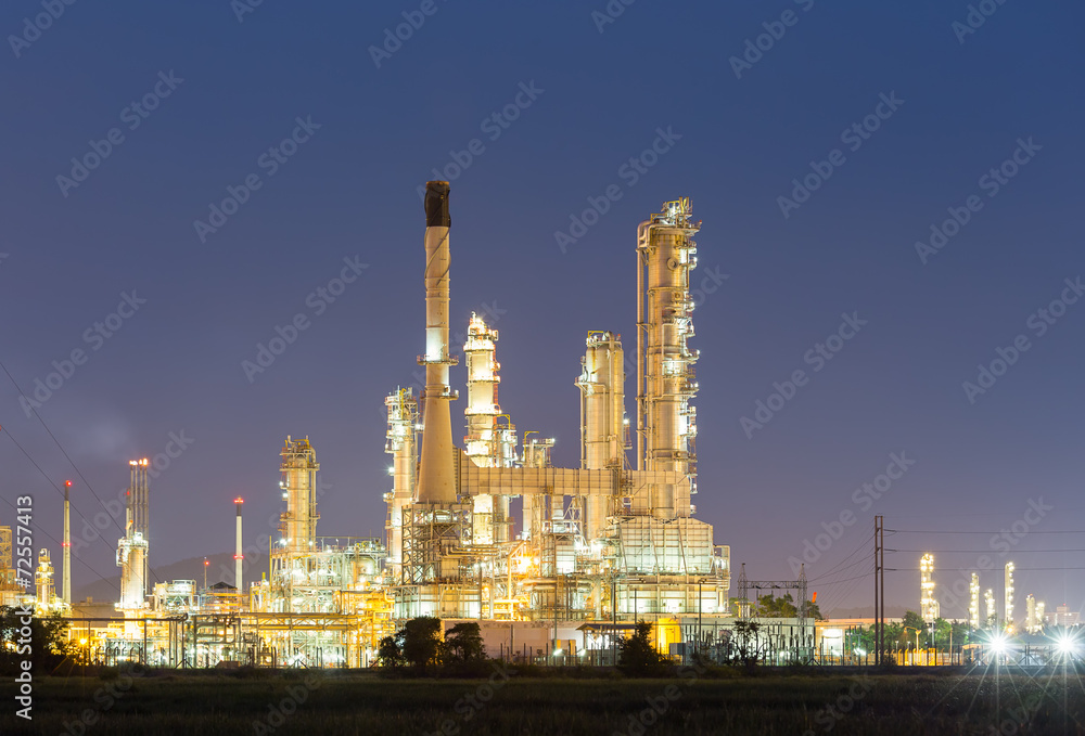 Obraz premium Oil gas refinery plant. May called petroleum, production or petrochemical plant. Industrial factory construction from engineering technology with steel pipe, pipeline, tank. Business for power energy.