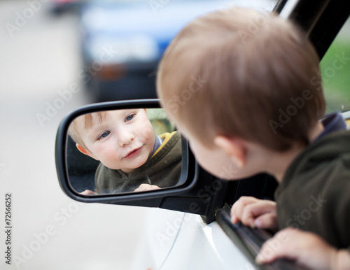 outside mirror,