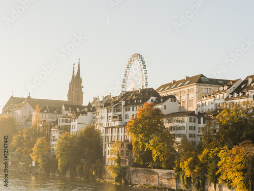 Basel, Stadt, Rheinufer, historische Altstadt, Herbst, Schweiz © bill_17