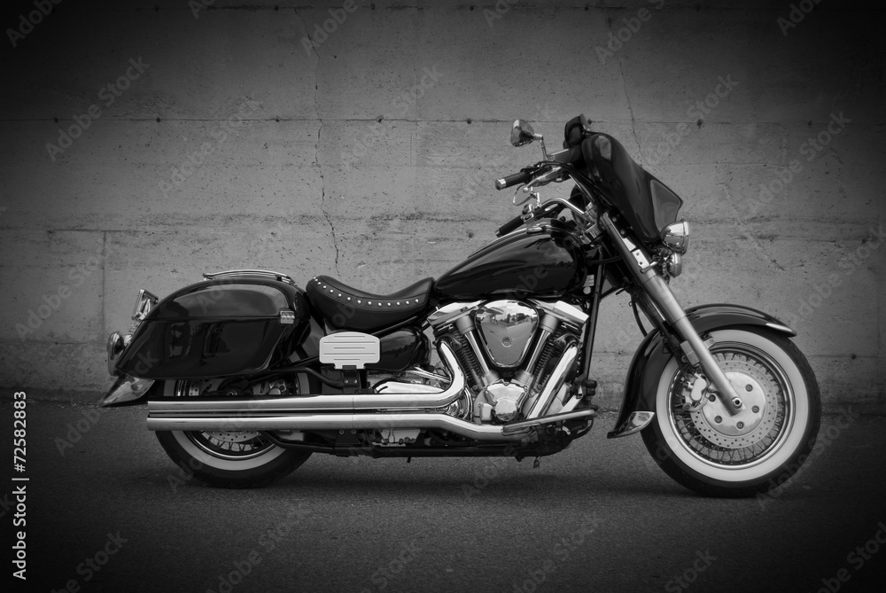 Obraz premium Black Motorcycle with Saddle Bags