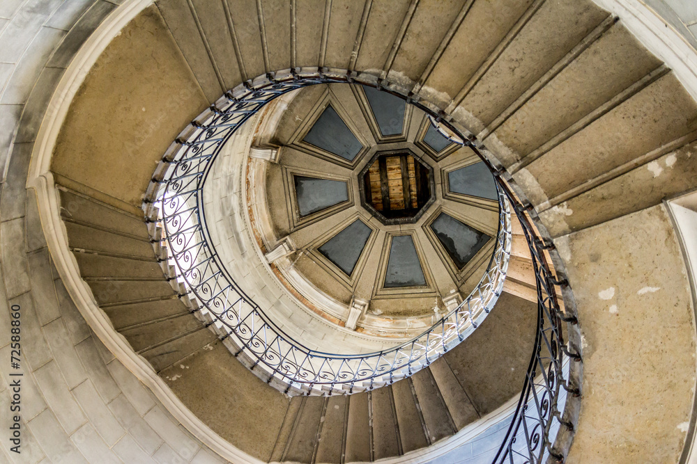 Escaliers d'une tour de Fourvière 