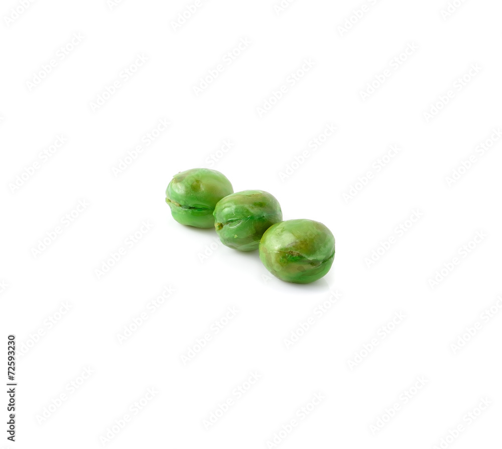 peas isolated on white background