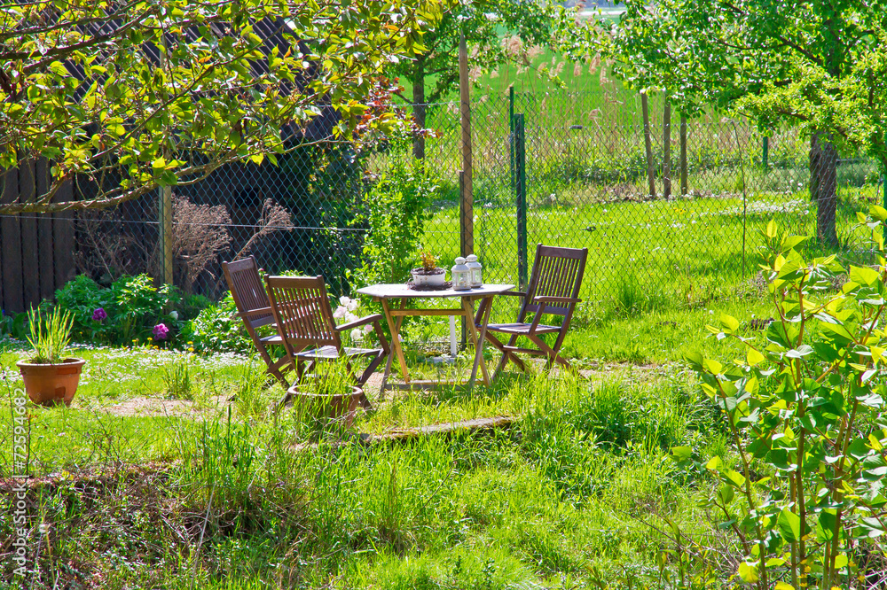 Frühling im Garten StockFoto Adobe Stock