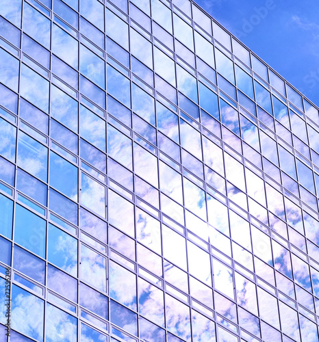 Wallpaper Mural 窓に映る青空と雲 Torontodigital.ca