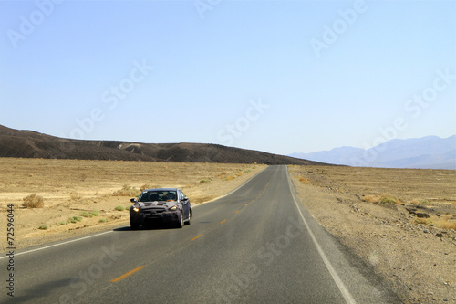 voiture de sport à Death Valley
