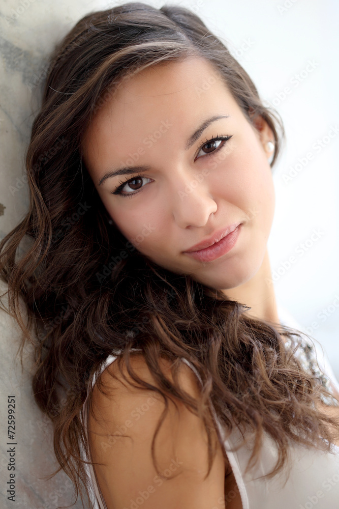 Naklejka premium Sorriso di ragazza