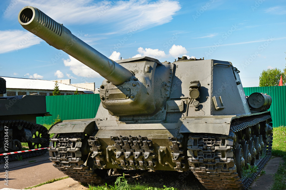 Soviet anti tank self-propelled unit SU-152 Soviet anti tank self-propelled unit SU-152