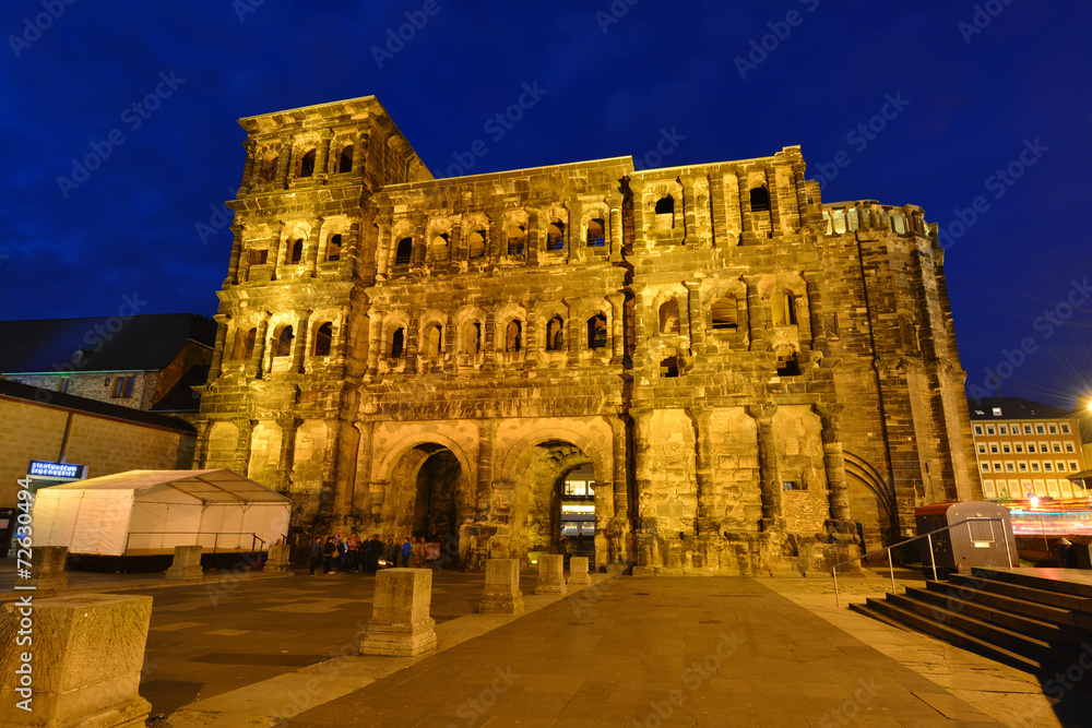 Porta Nigra, Stadtseite, römisches Stadttor, Welterbe, Trier