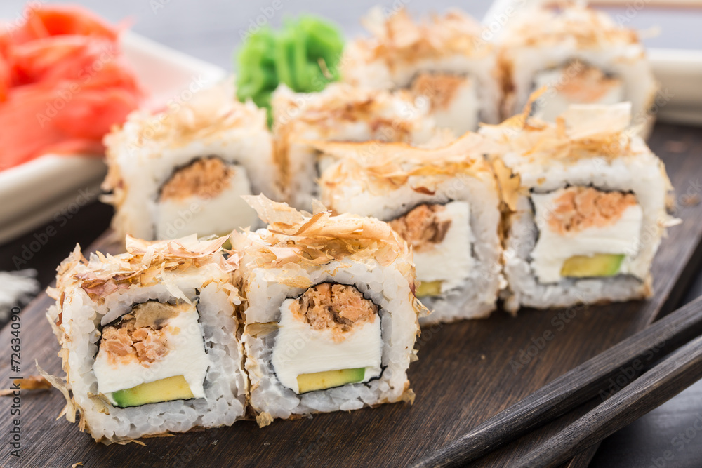 Sushi rolls with salmon teriyaki Sushi rolls with salmon teriyaki