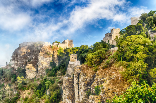Schilderij op canvas View over Medieval Castle of Venus in Erice, Sicily