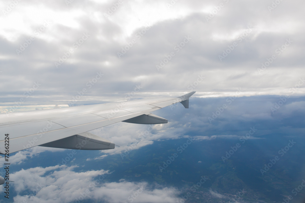 Obraz premium Blick aus Flugzeug, Tragfläche