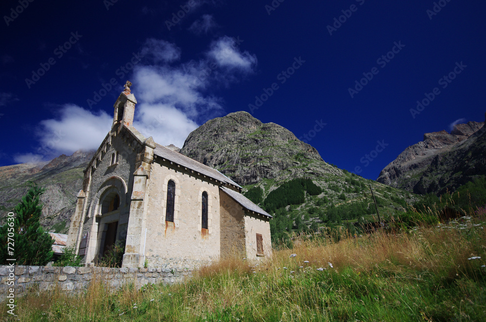 Fototapeta premium chapelle de la bérarde - oisans