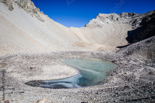 Lac du trou de l'aigle photo