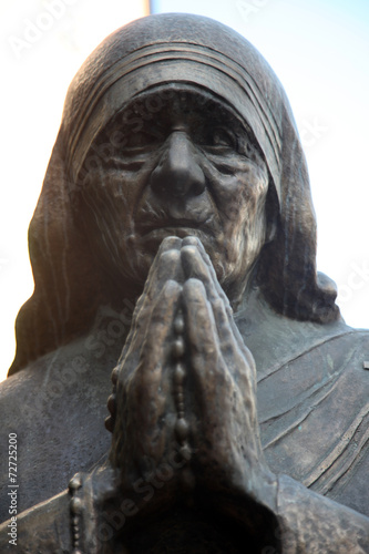 Mother Teresa monument in Skopje photo