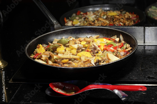 Braised chicken with vegetables and pineapple