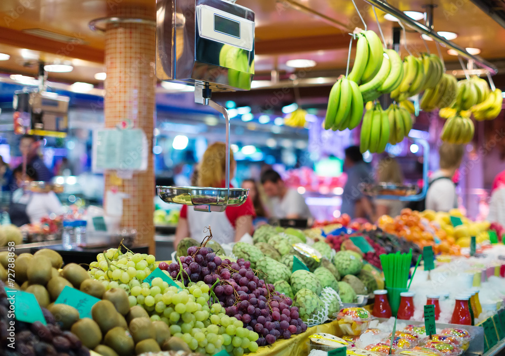  fruits on spanish market