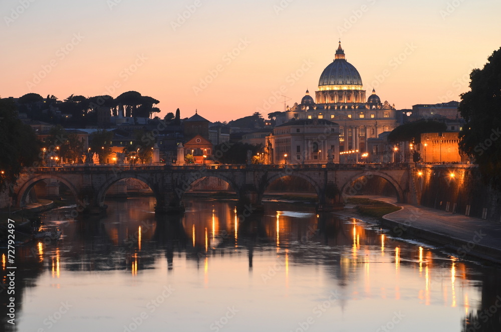 Obraz premium Malowniczy widok bazyliki św. Piotra nad Tybrem w Rzymie