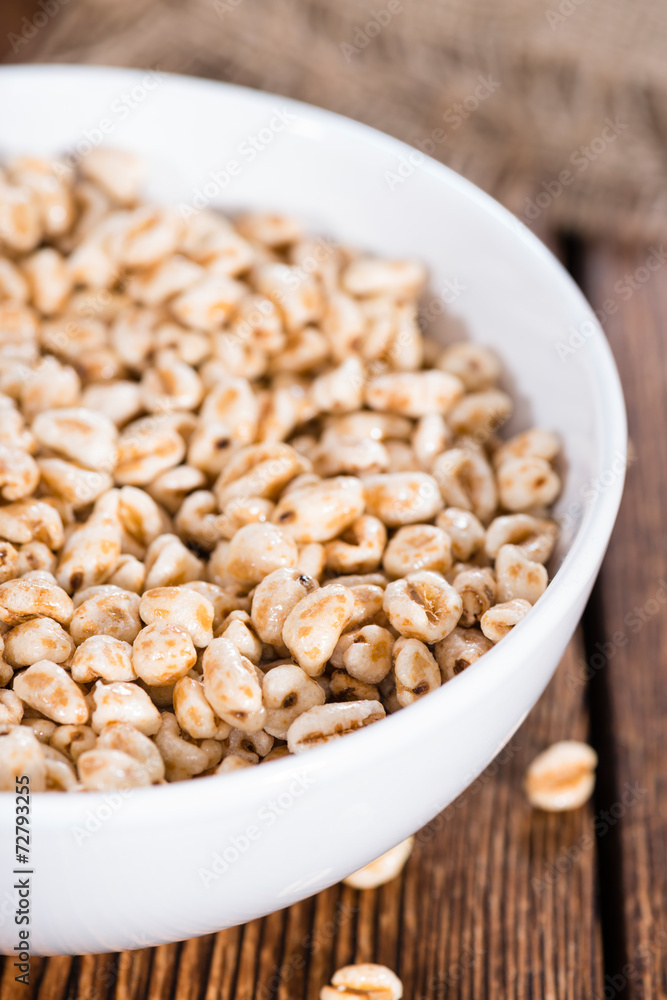 Puffed wheat with milk Puffed wheat with milk