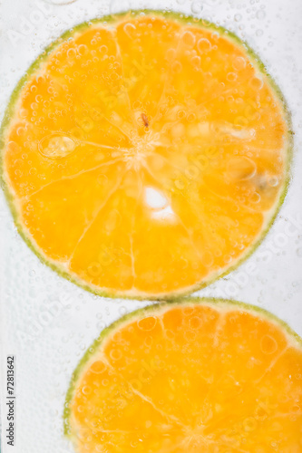 orange slice in water