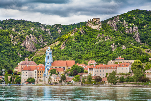 Obraz na płótnie Wachau valley with Dürnstein and Danube river, Austria w salonie