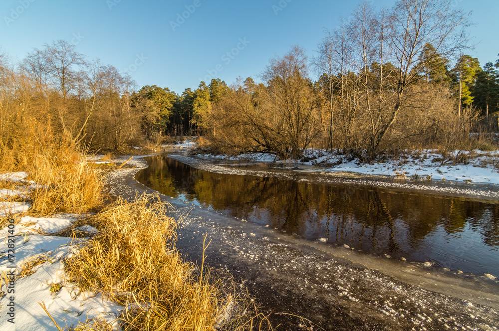 уральская река зимой, Россия