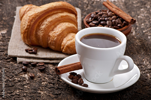 Fototapeta Naklejka Na Ścianę i Meble -  breakfast coffee