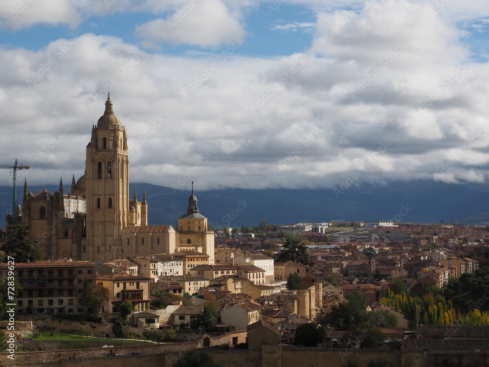 Vista aerea de Segovia en Otoño