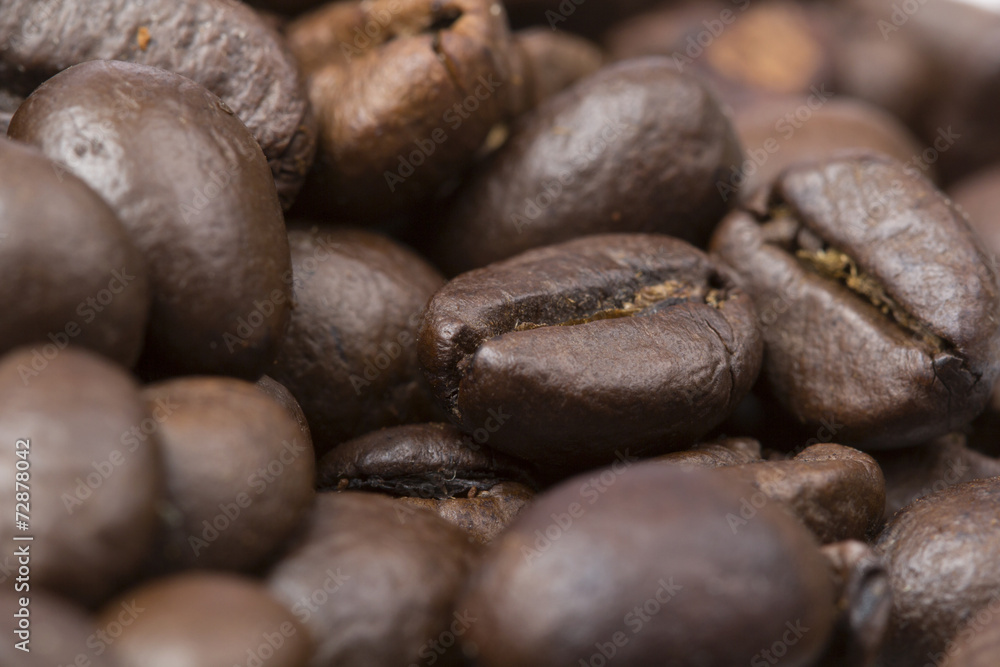 Fragrant fried coffee beans Fragrant fried coffee beans