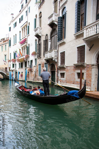gondola en Venecia © ZIQUIU