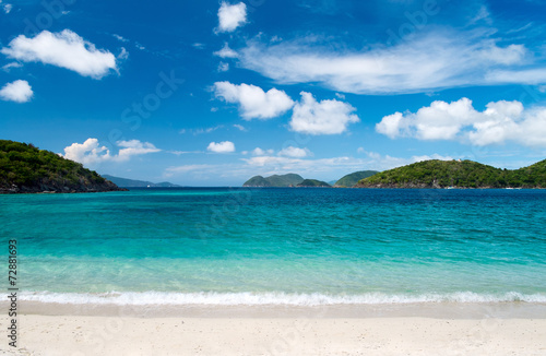 Beautiful tropical beach at Caribbean © BlueOrange Studio