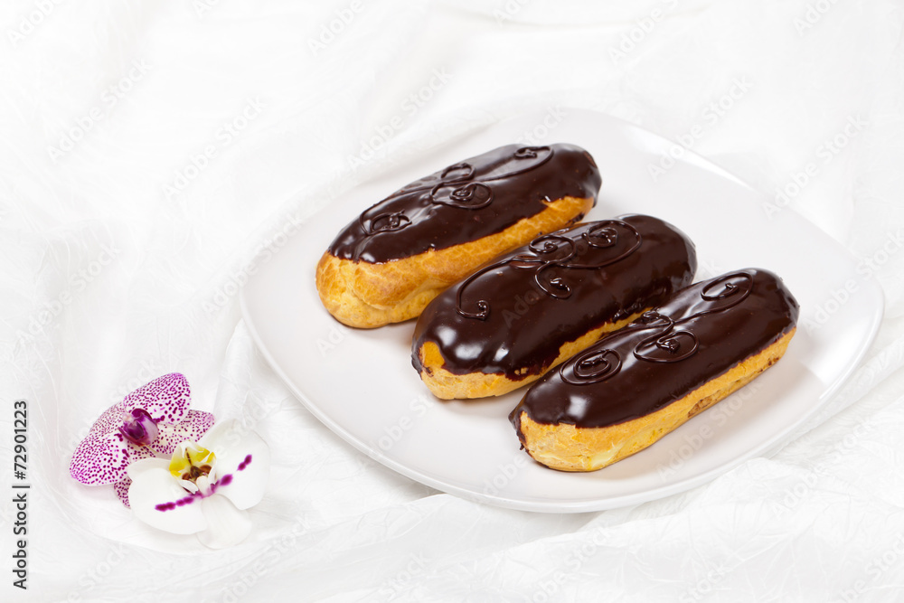 Chocolate Eclair Dessert Chocolate Eclair Dessert
