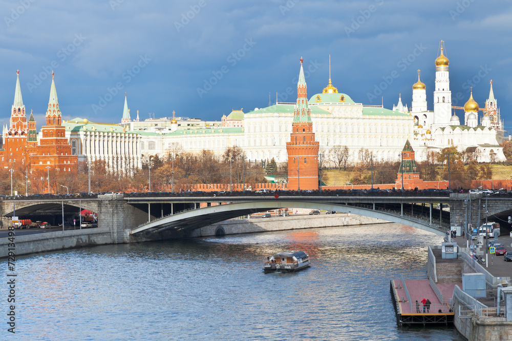 Bolshoy Kamenny Bridge and Kremlin in Moscow