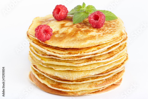 Pancakes with raspberry
