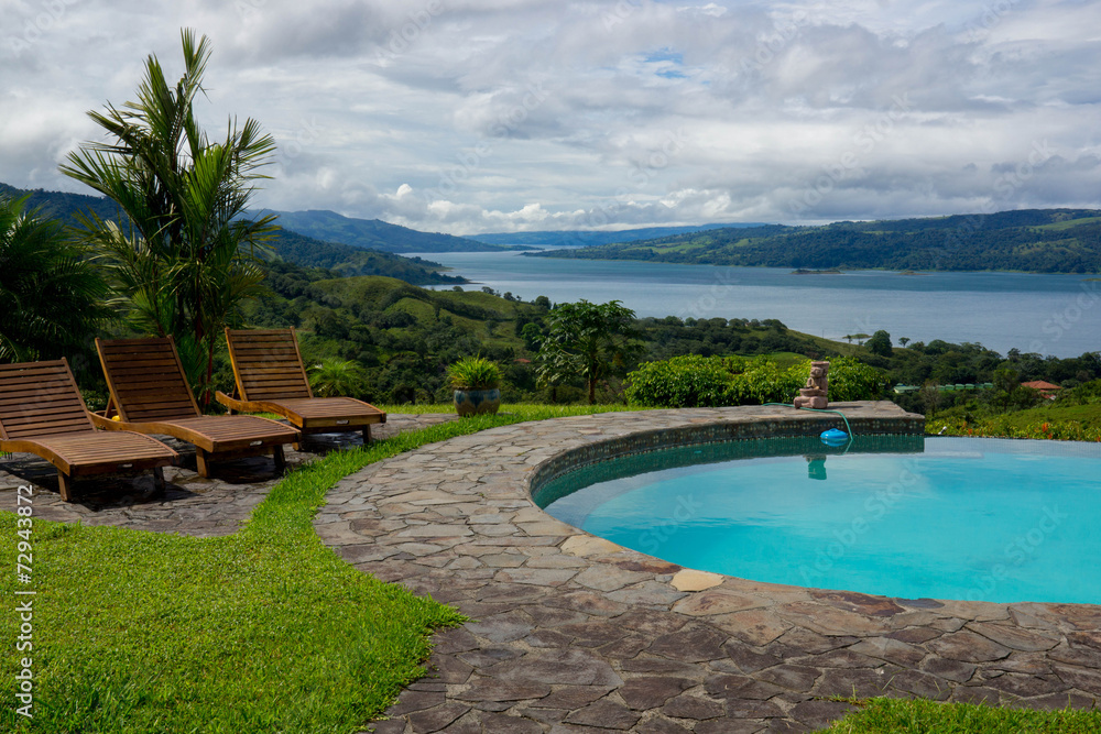 piscine et lac Arenal - Costa Rica